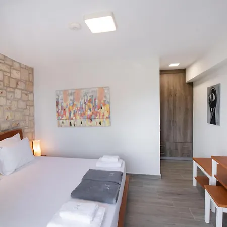 Dioni By Vintage Travel Villa