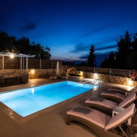 Villa Dioni By Vintage Travel