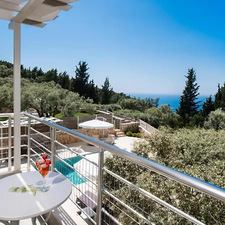 Villa Dioni By Vintage Travel Tsoukaladhes