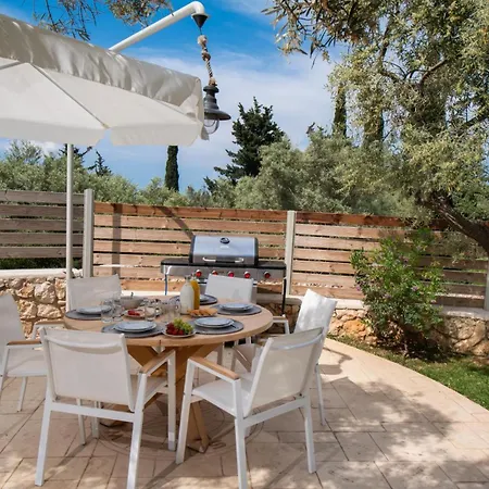 Villa Dioni By Vintage Travel