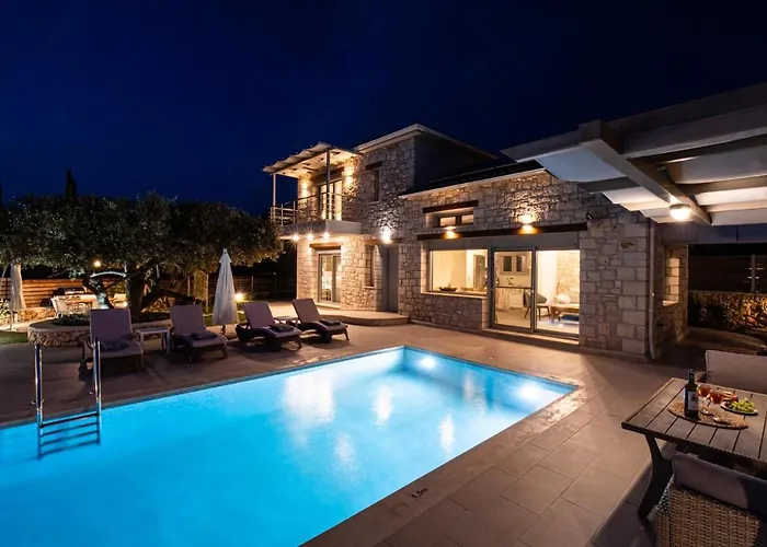 Dioni By Vintage Travel