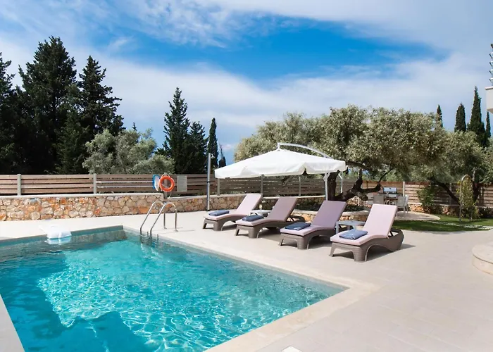 Dioni By Vintage Travel * Tsoukaládhes